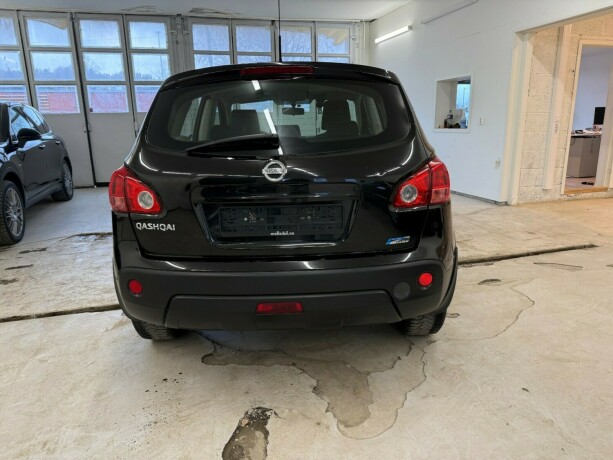 nissan-qashqai-diesel-2010-big-4