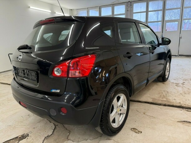 nissan-qashqai-diesel-2010-big-5