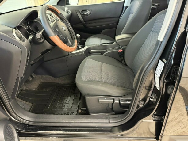 nissan-qashqai-diesel-2010-big-15