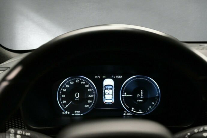 volvo-xc-40-plug-in-petrol-2021-big-12