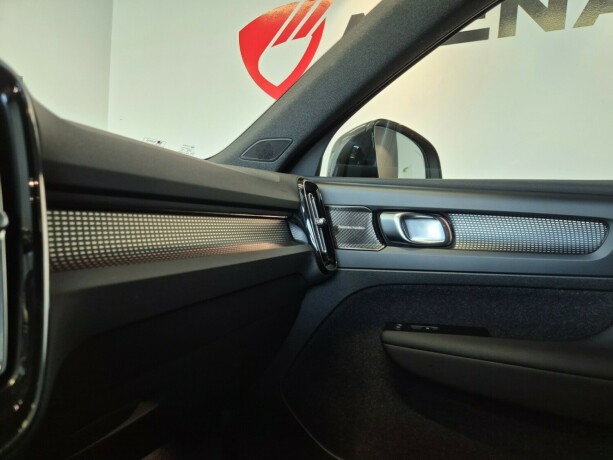volvo-xc-40-plug-in-petrol-2021-big-49