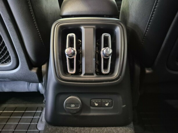 volvo-xc-40-plug-in-petrol-2021-big-24