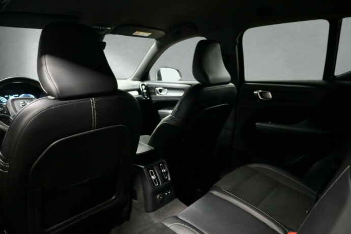 volvo-xc-40-plug-in-petrol-2021-big-17