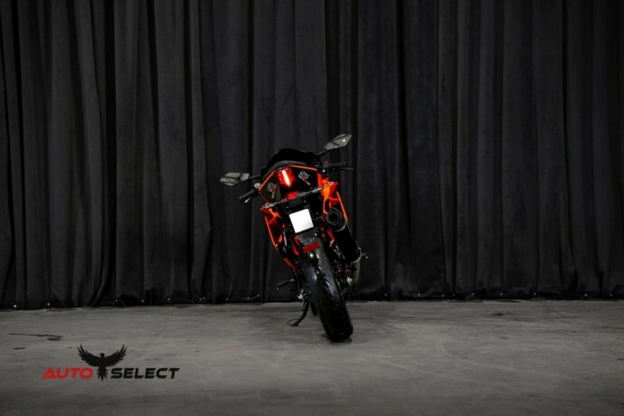 ktm-rc-125-bensin-2023-big-10