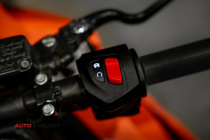 ktm-rc-125-bensin-2023-big-17