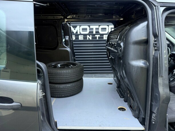 ford-transit-connect-diesel-2017-big-24