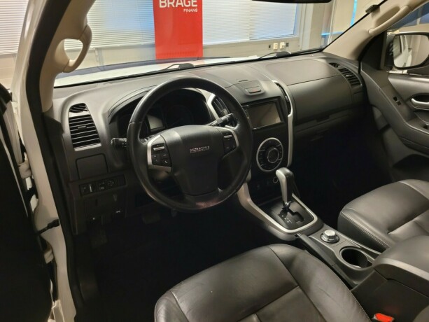 isuzu-d-max-diesel-2016-big-21