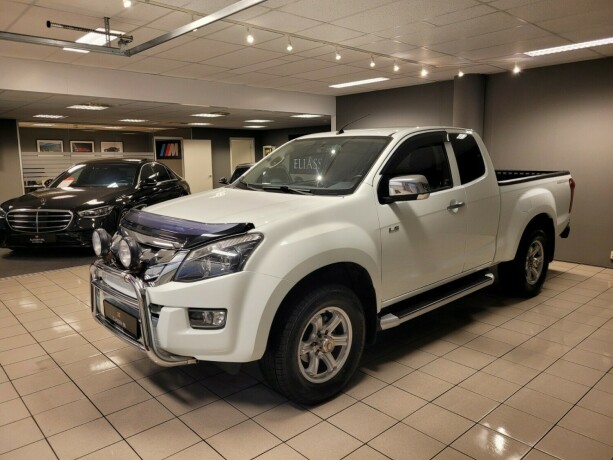 isuzu-d-max-diesel-2016-big-10