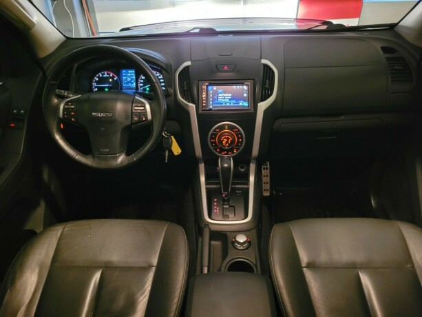 isuzu-d-max-diesel-2016-big-28