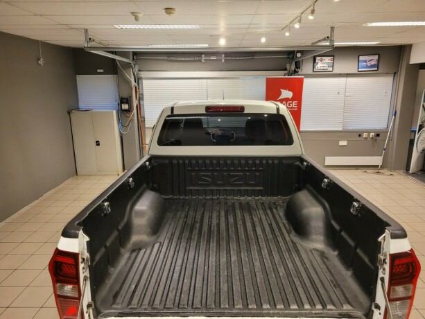 isuzu-d-max-diesel-2016-big-8