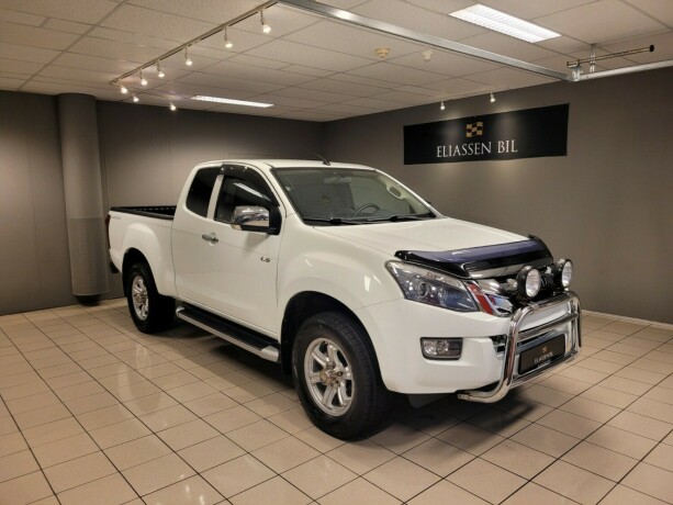 isuzu-d-max-diesel-2016-big-1