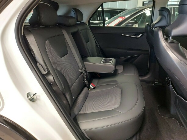 kia-e-niro-elektrisitet-2025-big-23