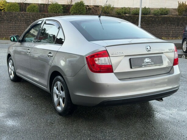 skoda-rapid-diesel-2013-big-3