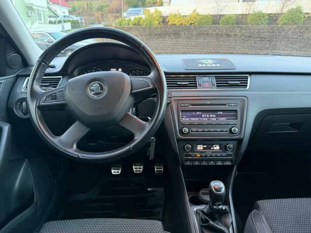 skoda-rapid-diesel-2013-big-7