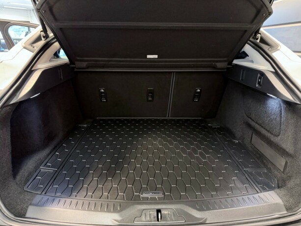 jaguar-i-pace-elektrisitet-2020-big-20