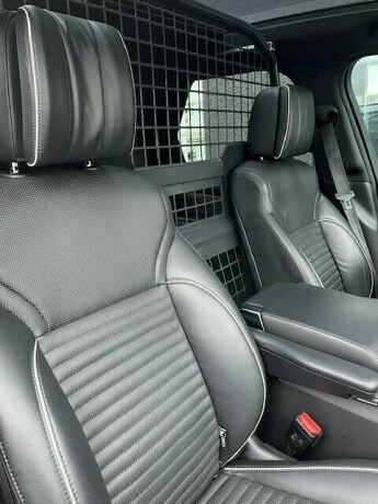 land-rover-discovery-diesel-2020-big-9