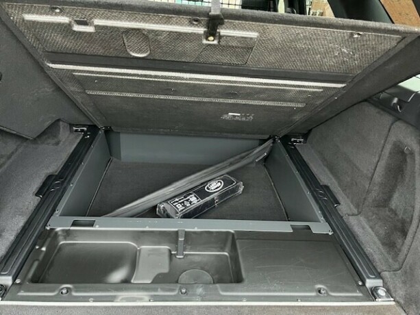 land-rover-discovery-diesel-2020-big-19