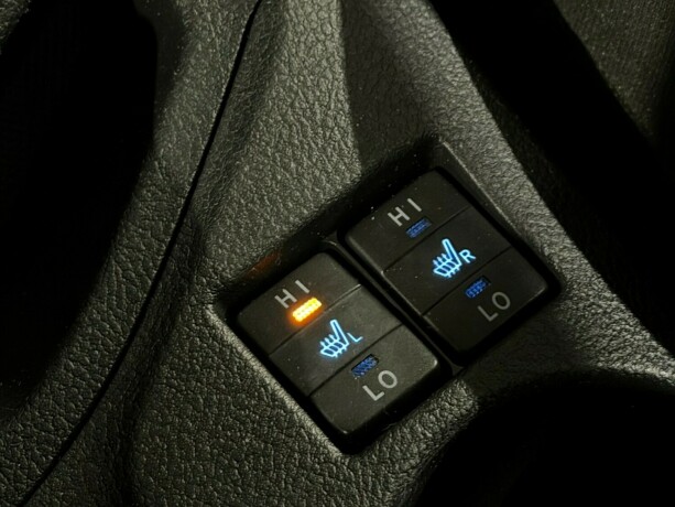 toyota-auris-elektrisitetbensin-2013-big-20