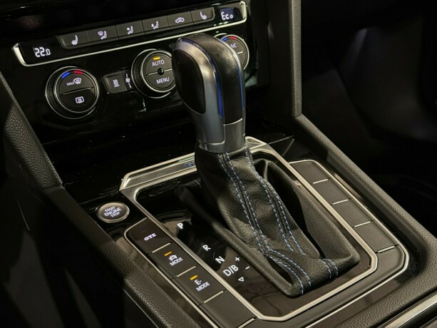 volkswagen-passat-elektrisitetbensin-2017-big-24