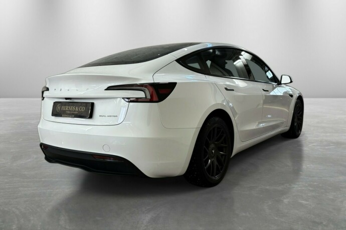 tesla-model-3-elektrisitet-2024-big-7