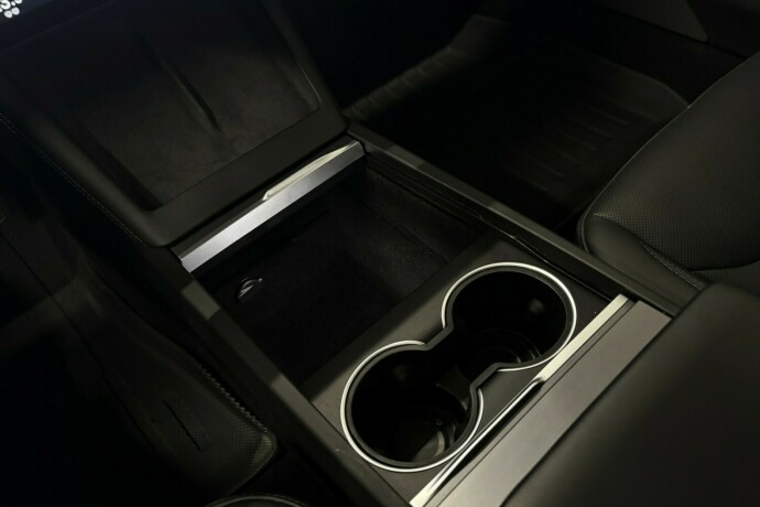 tesla-model-3-elektrisitet-2024-big-27