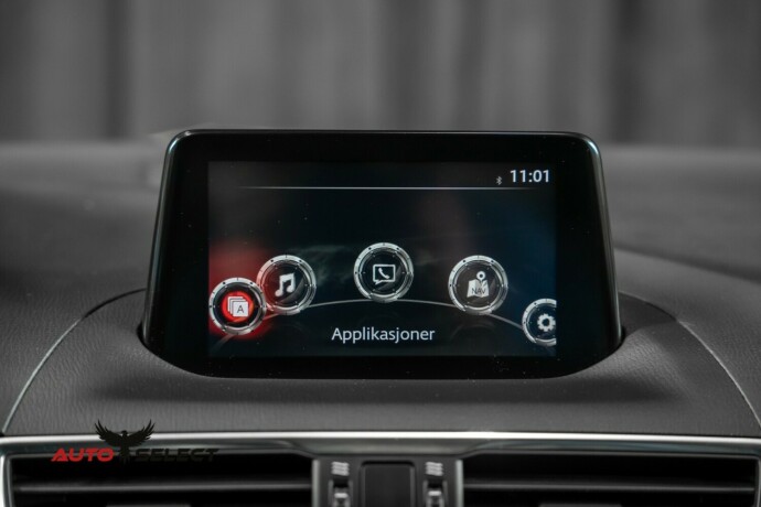 mazda-3-bensin-2017-big-38