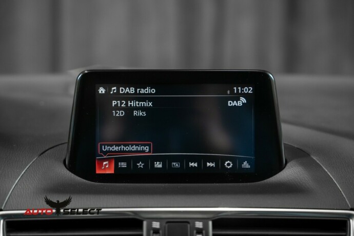 mazda-3-bensin-2017-big-40