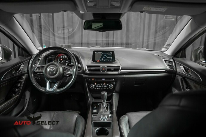 mazda-3-bensin-2017-big-33