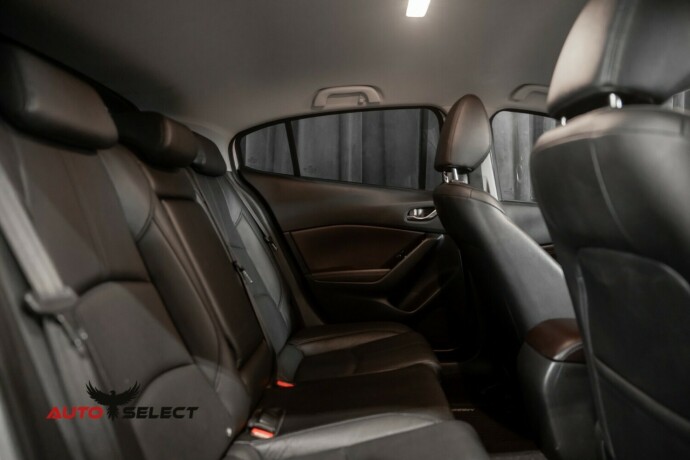 mazda-3-bensin-2017-big-12