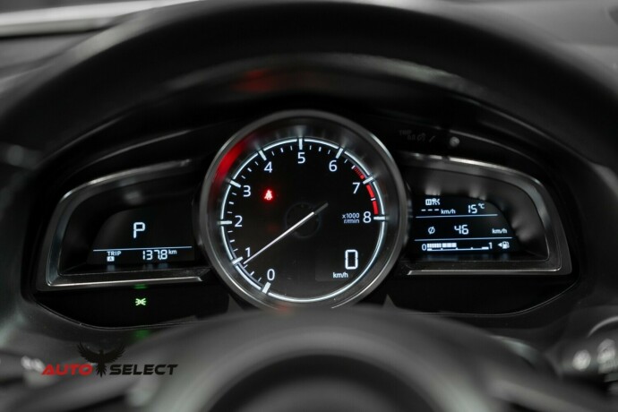 mazda-3-bensin-2017-big-30