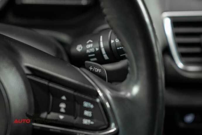 mazda-3-bensin-2017-big-32