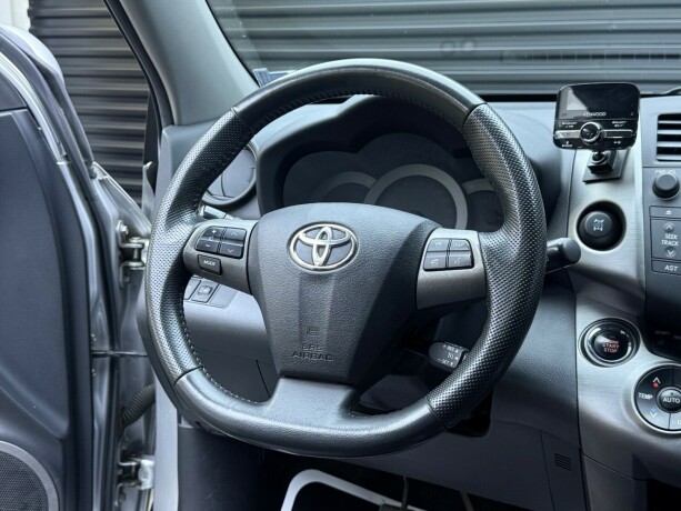 toyota-rav4-diesel-2009-big-12