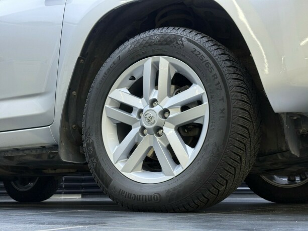 toyota-rav4-diesel-2009-big-7