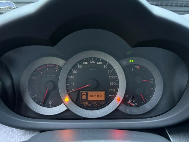 toyota-rav4-diesel-2009-big-15