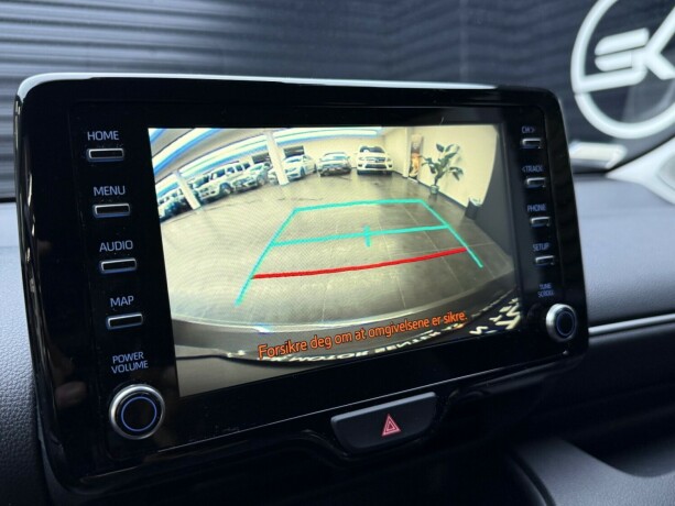 toyota-yaris-elektrisitetbensin-2020-big-20