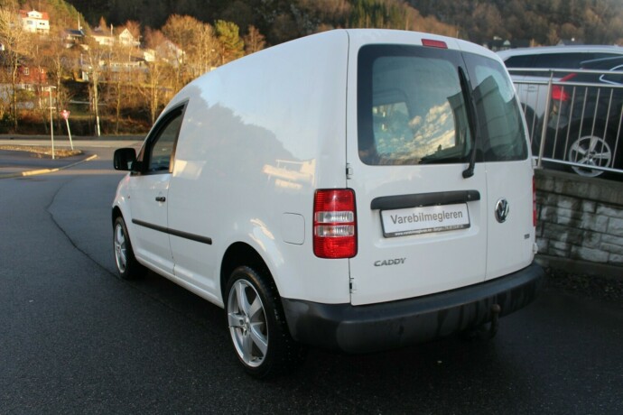 volkswagen-caddy-diesel-2012-big-2