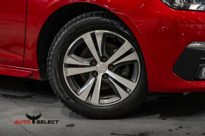 peugeot-308-bensin-2018-big-2