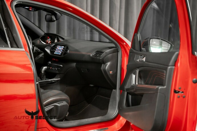 peugeot-308-bensin-2018-big-18