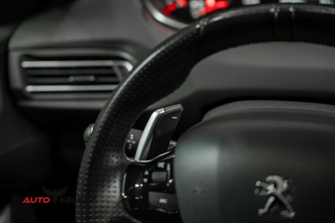 peugeot-308-bensin-2018-big-29