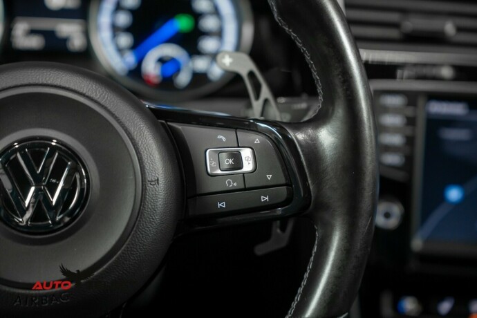 volkswagen-golf-bensin-2015-big-39