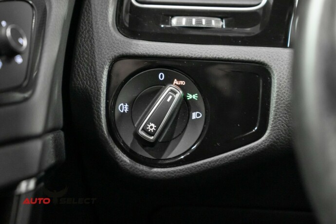 volkswagen-golf-bensin-2015-big-35