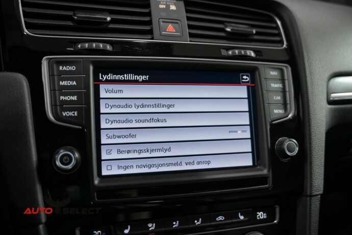 volkswagen-golf-bensin-2015-big-46