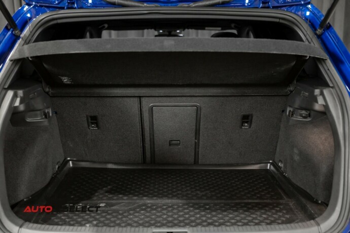 volkswagen-golf-bensin-2015-big-13