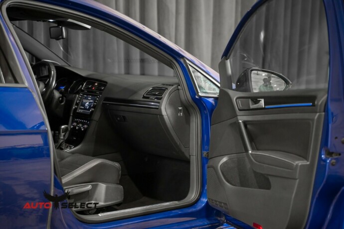 volkswagen-golf-bensin-2015-big-23