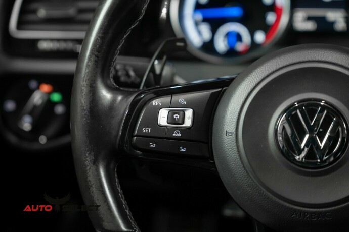 volkswagen-golf-bensin-2015-big-36