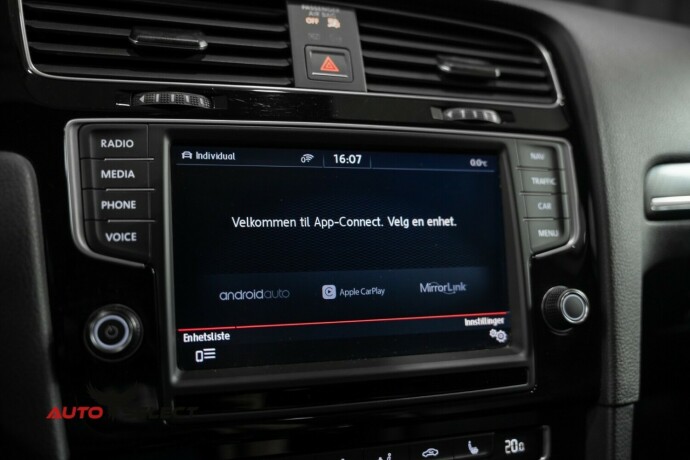 volkswagen-golf-bensin-2015-big-50