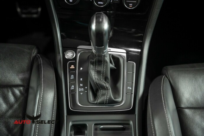 volkswagen-golf-bensin-2015-big-44