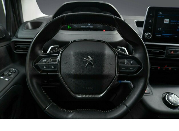 peugeot-partner-diesel-2019-big-12