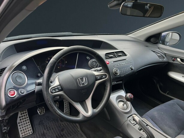 honda-civic-bensin-2006-big-6