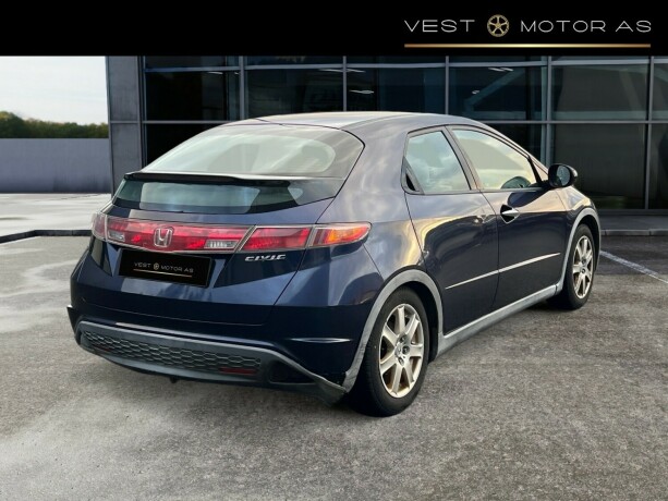 honda-civic-bensin-2006-big-8